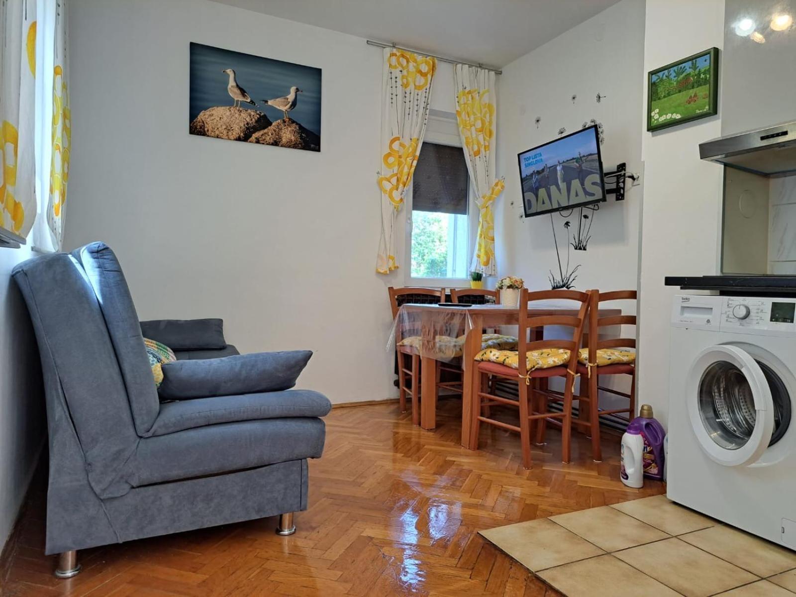 Jessica Apartment *